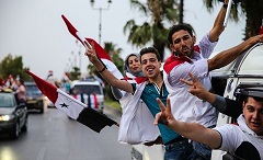  جشن حضور مردم سوریه در انتخابات و پیروزی بشار اسد 